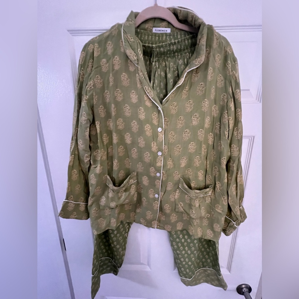 Florencia Green Printed Pajama Set